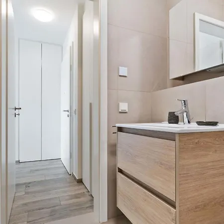 Modern Studio With Balcony In Apartment *